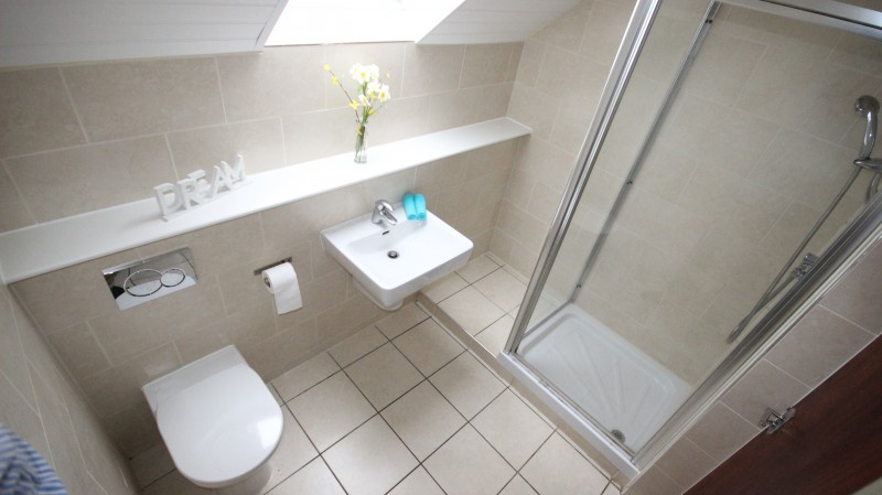 Shower Room at 3D Ainsley Court